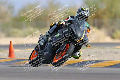 media/Nov-05-2022-SoCal Trackdays (Sat) [[f8d9b725ab]]/Turn 2 (1120am)/